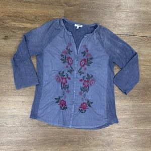 Sonoma Button Front Top Large